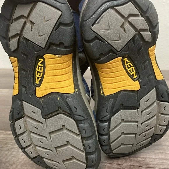 KEEN Boys Venice Blue Hiking Sports Sandals Waterproof Comfort' Size 1 - Picture 13 of 14